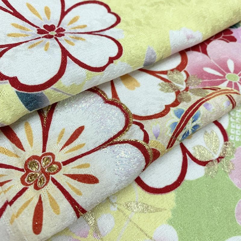 602z29☆かわいい！振袖 銀通し 古典柄 刺繍☆美品 成人式結婚式 十三参り