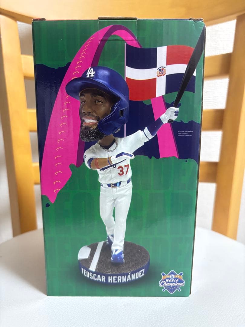 週末値引き！ドジャース　フィギュア　TEOSCAR HERNANDEZ