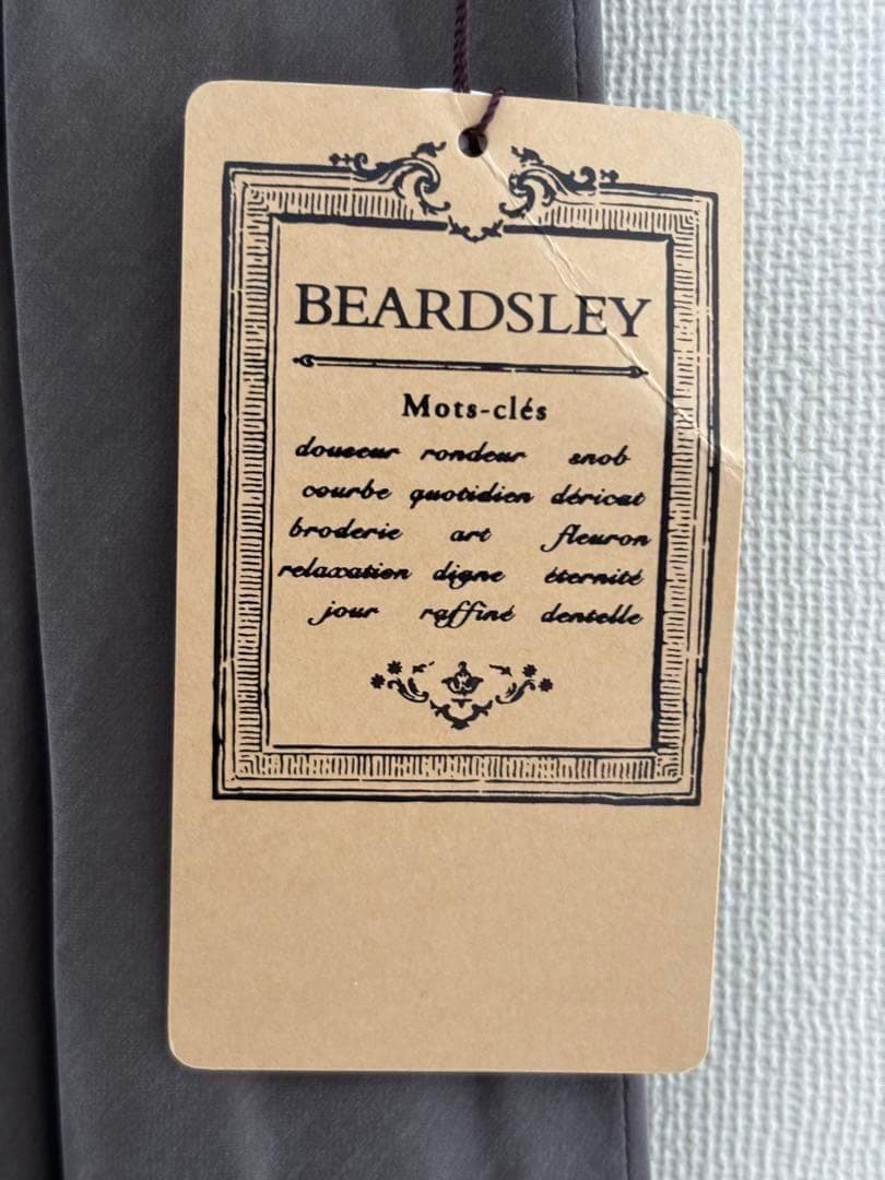 新品　BEARDSLEY 　ビアズリー　バックテールスカート　カーキ　0