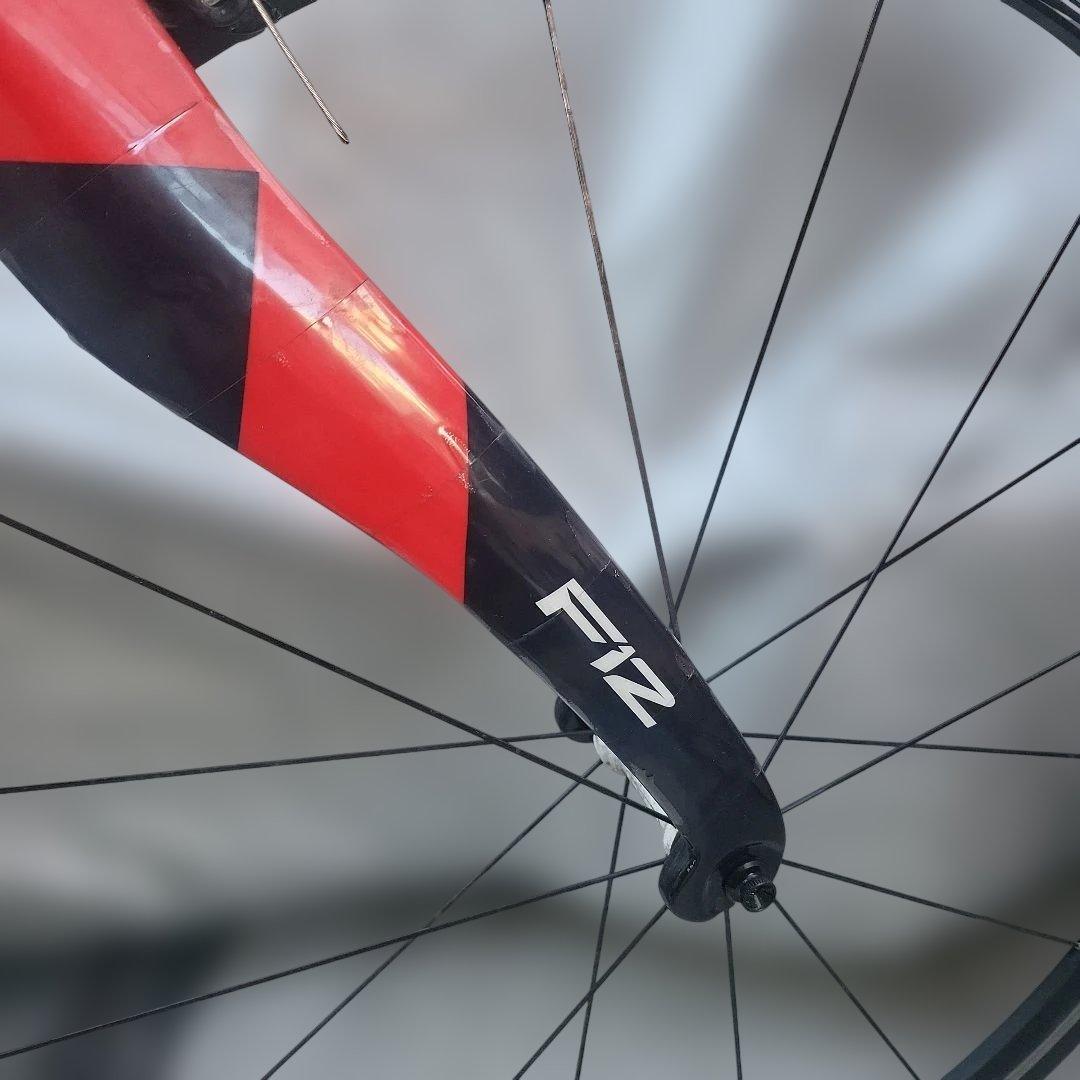 グランマMM　 低走行 中華カーボン ピナレロ ドグマ F12風