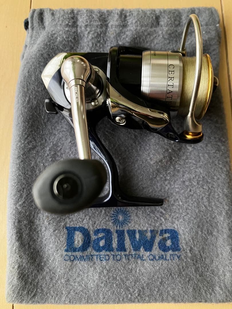 リール Daiwa CERTATE 1500