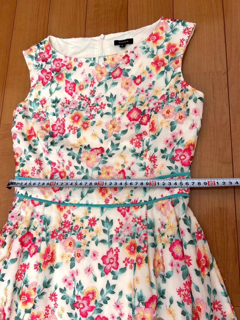 TOCCA[トッカ] 花柄刺繍ノースリーブ ワンピース✿希少サイズ✿6(XL)
