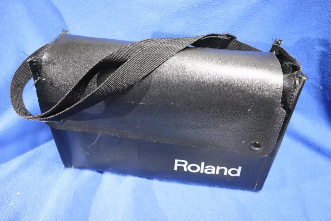 Roland Mobile Cube　電池駆動　入力2系統　小型ポータブル