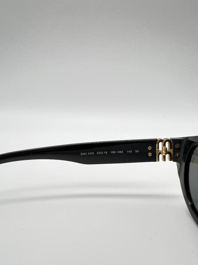 ☆新品未使用☆MIUMIU A03S グリンプスサングラス ブラック