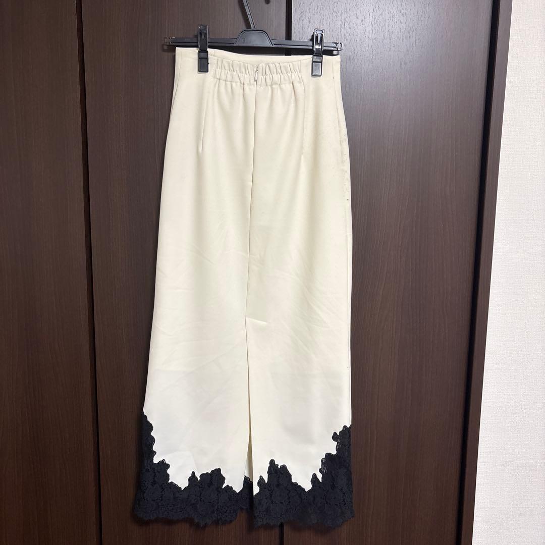 2024AW anuans Mサイズ スカラップレースヘムタイトスカート