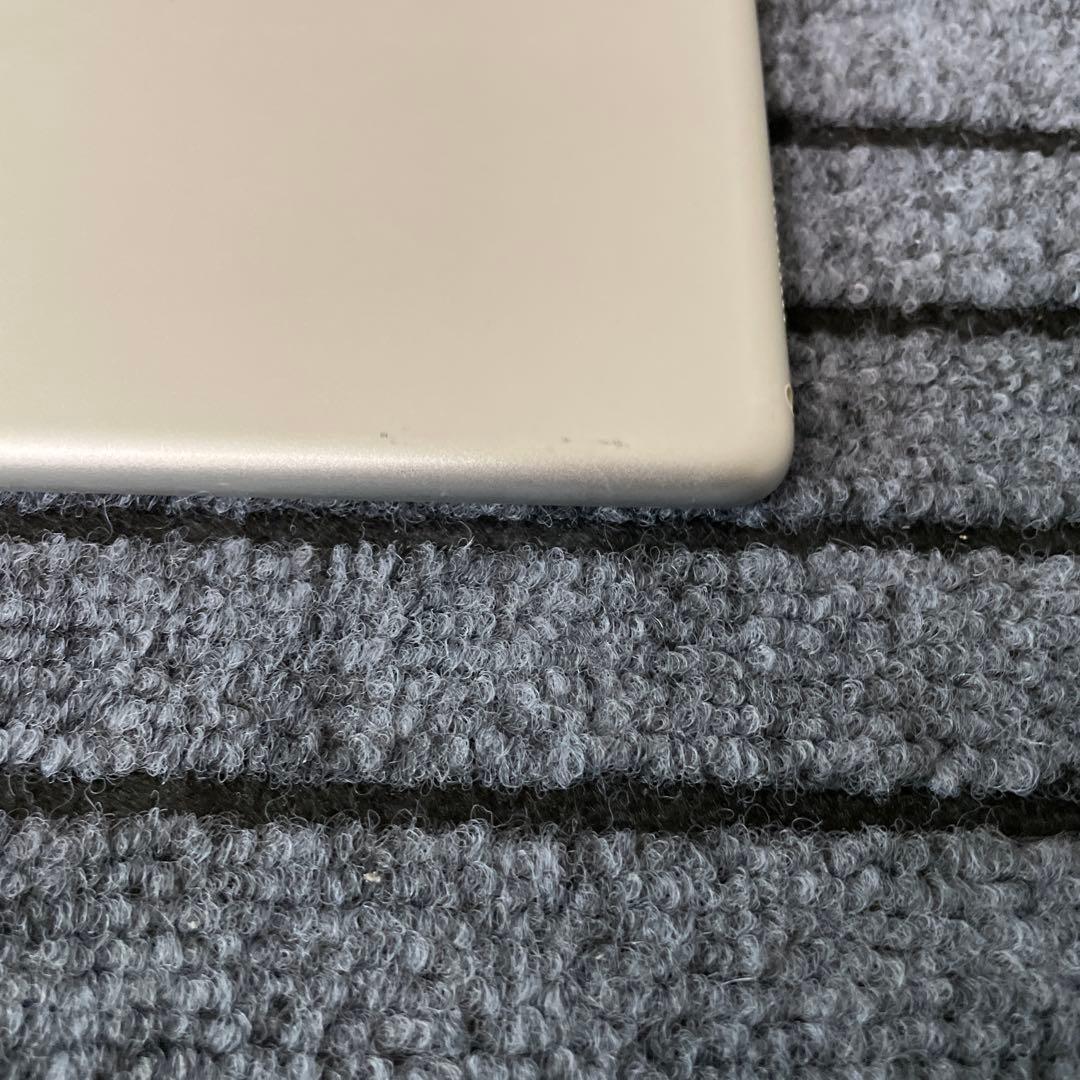 1 iPad Pro 12.9 2世代 64GB Wi-Fi シルバー