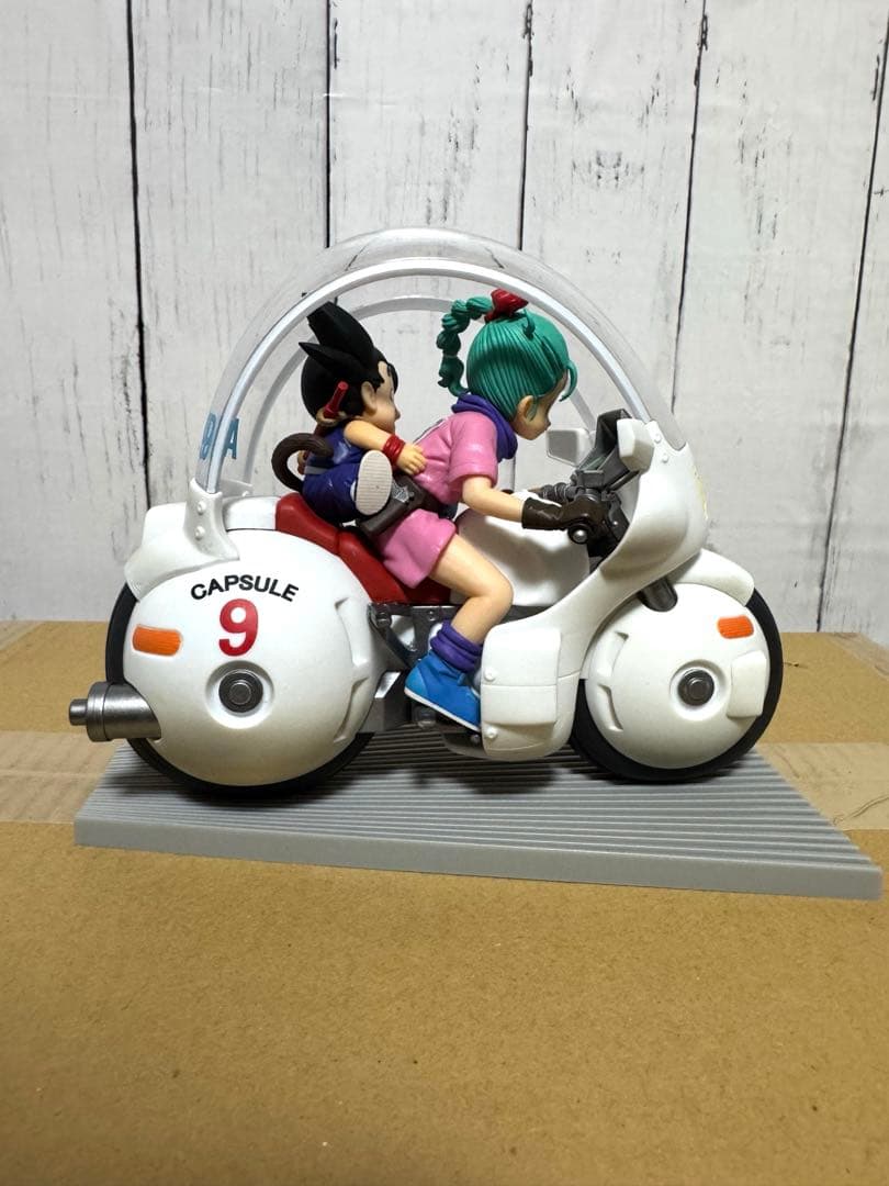【美品/国内正規品】一番くじ ドラゴンボール ブルマ 孫悟空 バイク