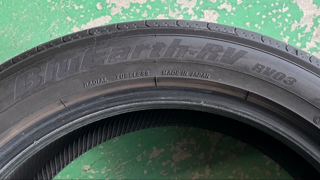 ヨコハマタイヤ ブルーアース RV03 225/50r18 2本①