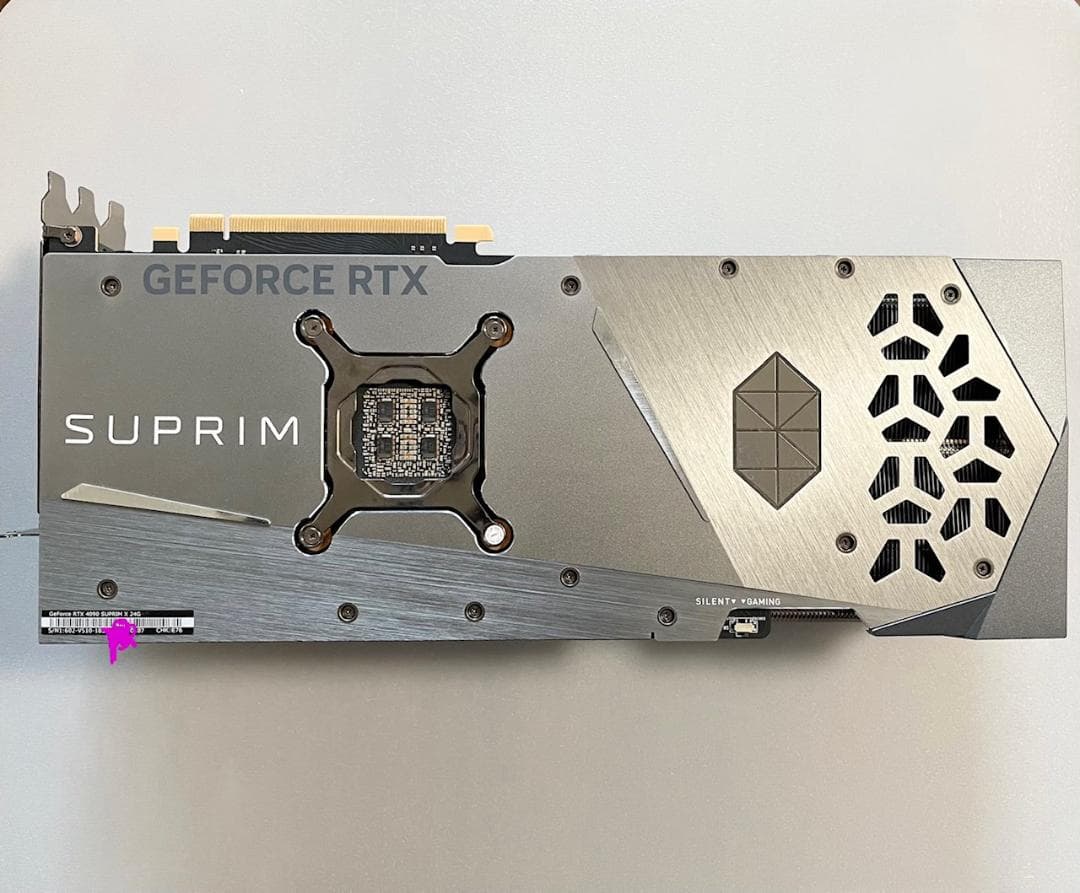 グラフィックボード・グラボ・ビデオカード MSI GeForce RTX4090 SUPRIM X 24G