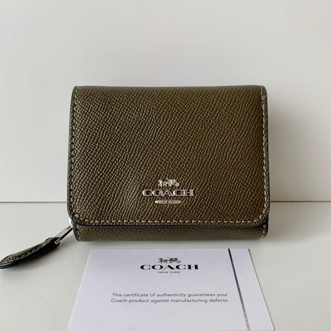 【COACH】コーチ　三つ折り財布　コンパクトウォレット　ミニ財布　カーキ　新品