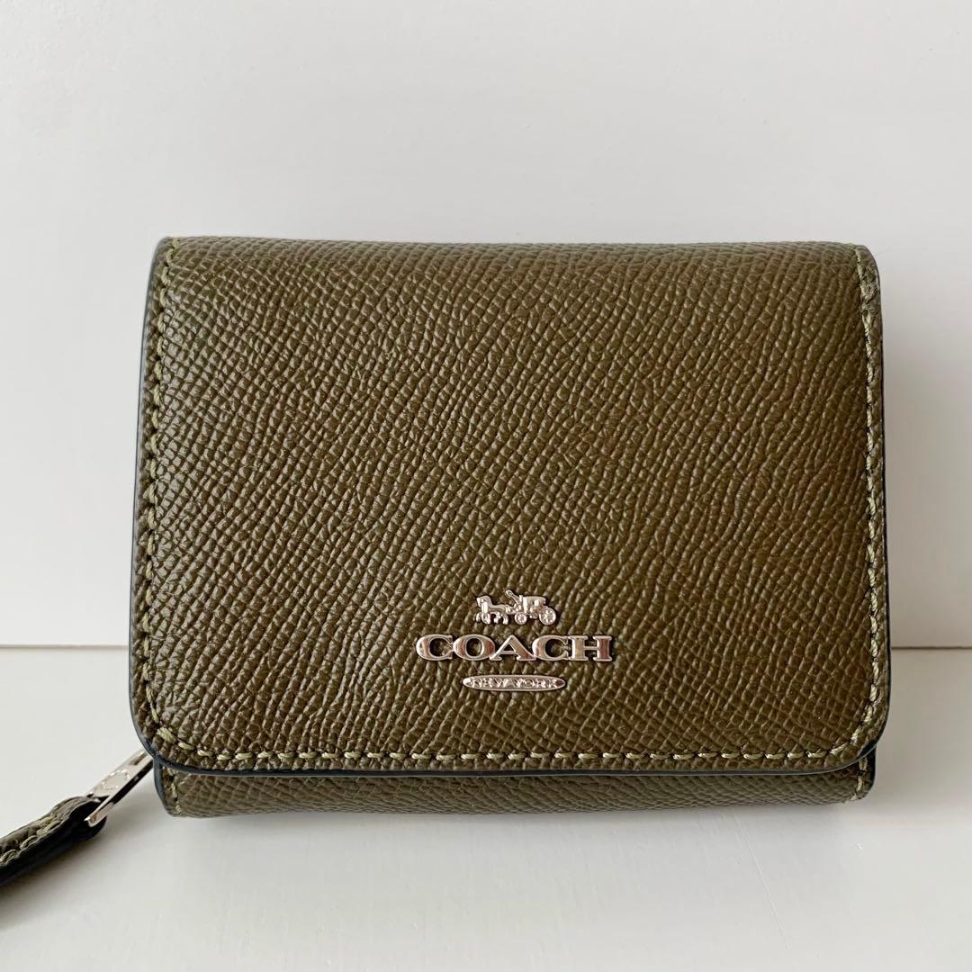 【COACH】コーチ　三つ折り財布　コンパクトウォレット　ミニ財布　カーキ　新品