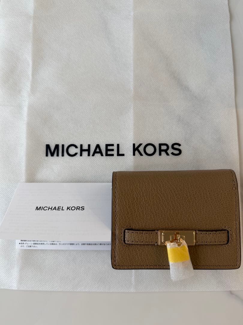 MICHAEL KORS 二つ折り財布　レザーウォレットスモール