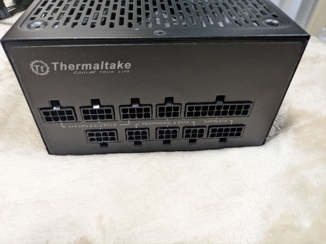 TOUGHPOWER GRAND RGB PLATINUM 850Wプラチナ電源