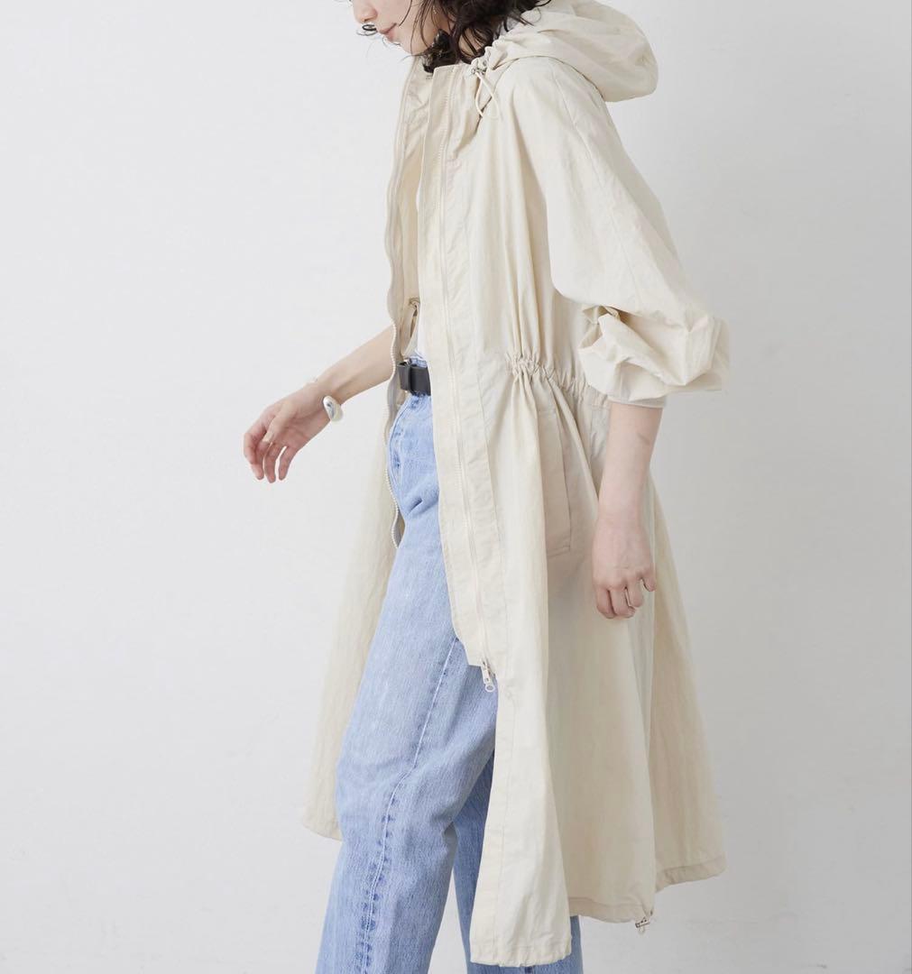 Whim Gazette【THE PAUSE】ギャザーフーデッドコート