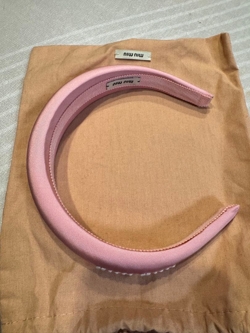 未使用品miumiuカチューシャ【最終値下げ！】