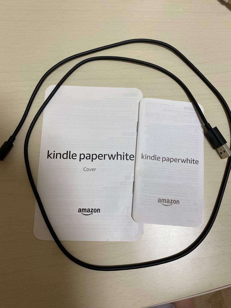 Kindle Paperwhite 本体 グレー ケース付き