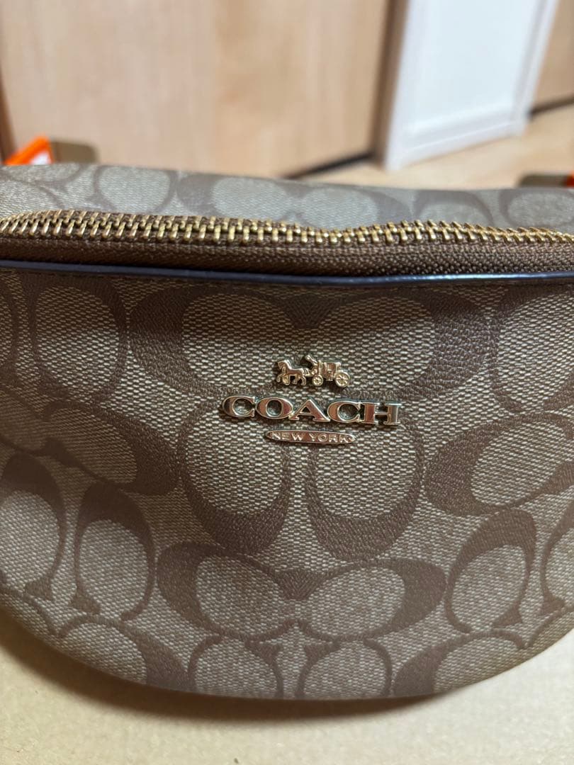 COACH ボディバッグ・ウエストポーチ ブラウン