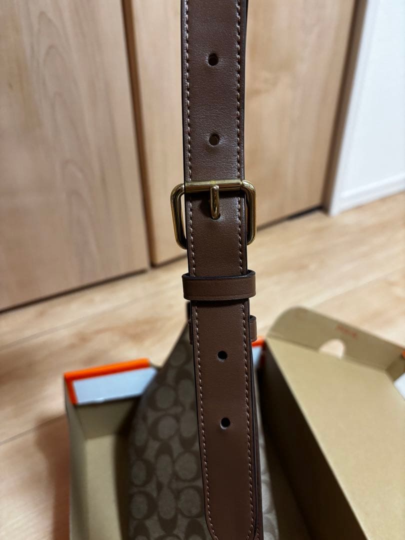 COACH ボディバッグ・ウエストポーチ ブラウン