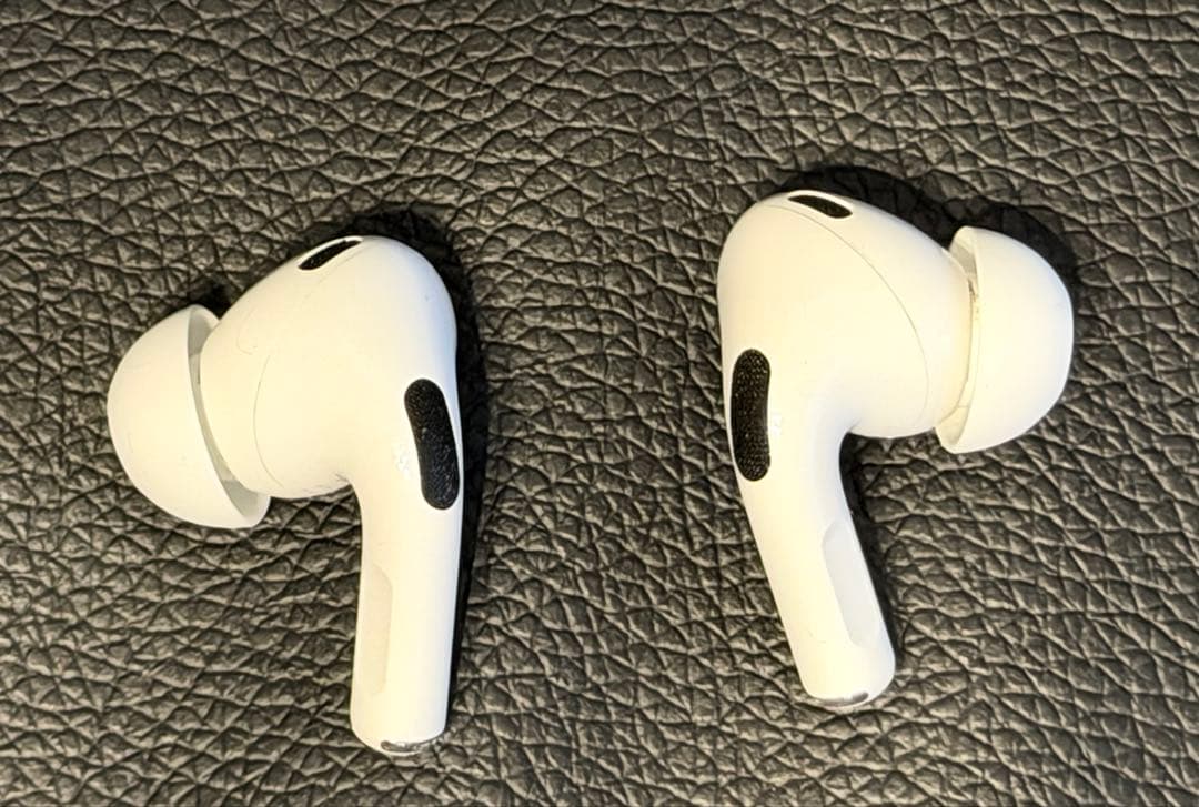 イヤホン Apple AirPods Pro 2 MagSafe Lightning