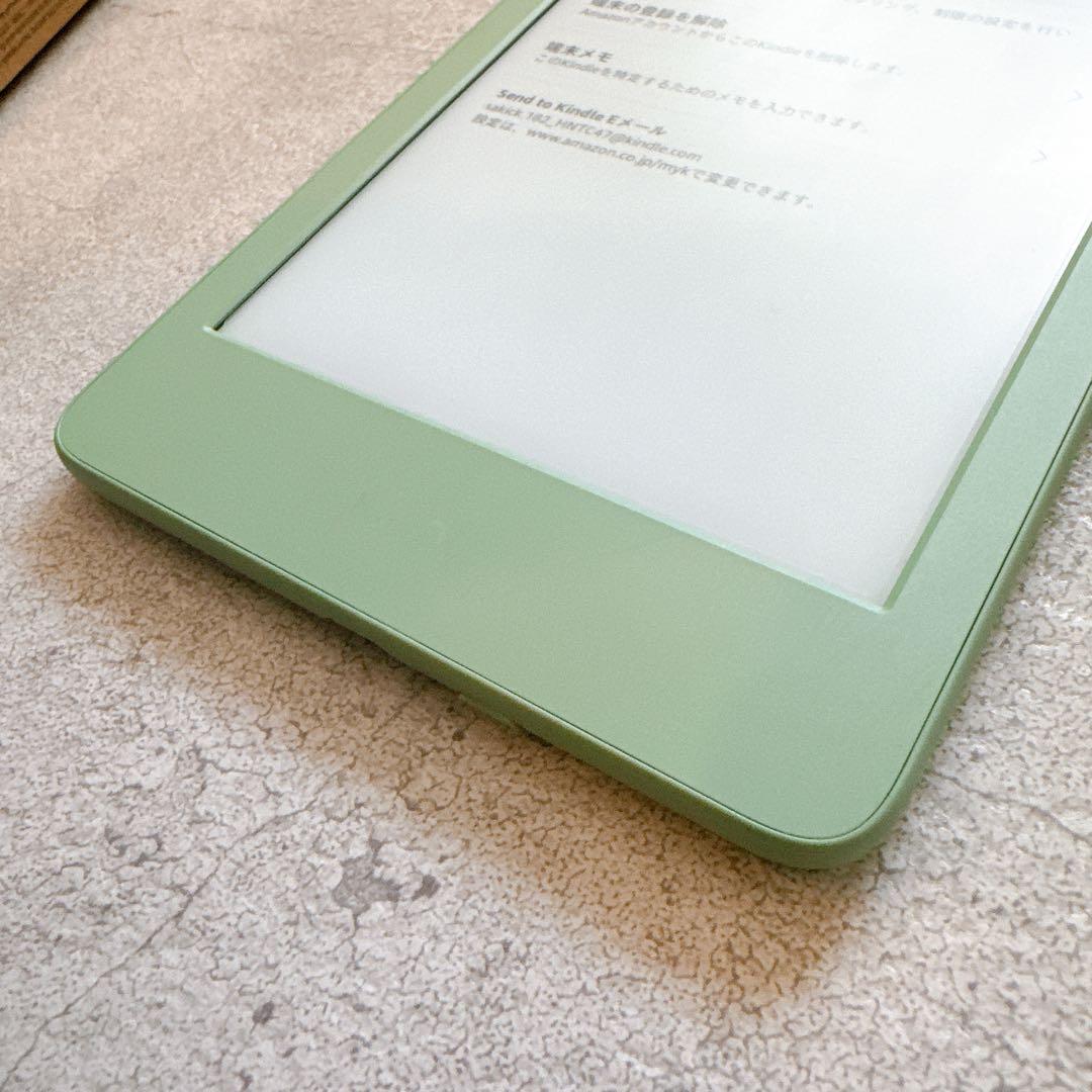 Kindle (第11世代) 16GB 本体 (箱/コード付/画面保護シート済)
