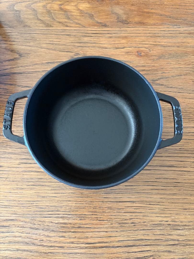 STAUB ワナベ　16 ブラック