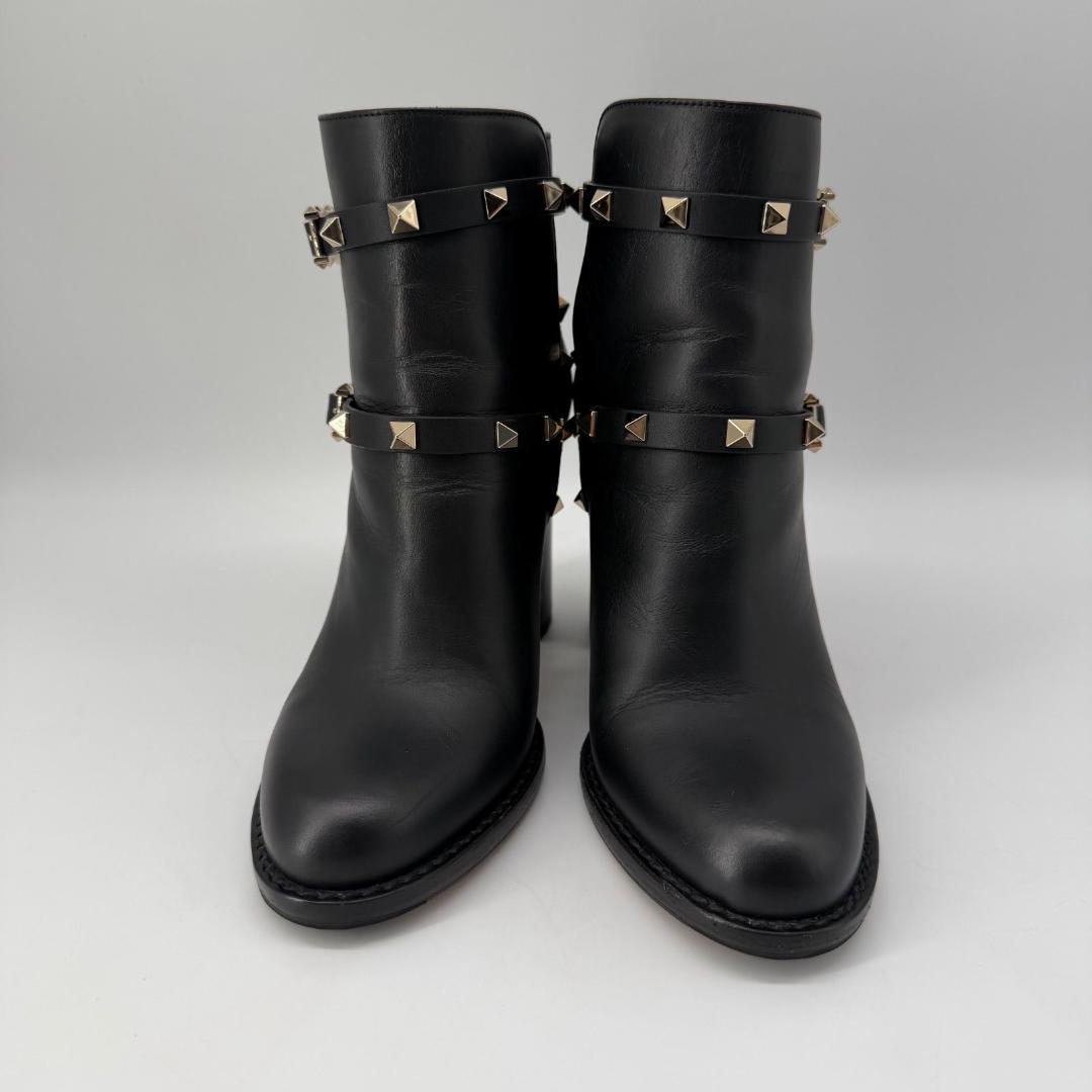 18514✨VALENTINO スタッズ付き ベルト ショートブーツ ブラック