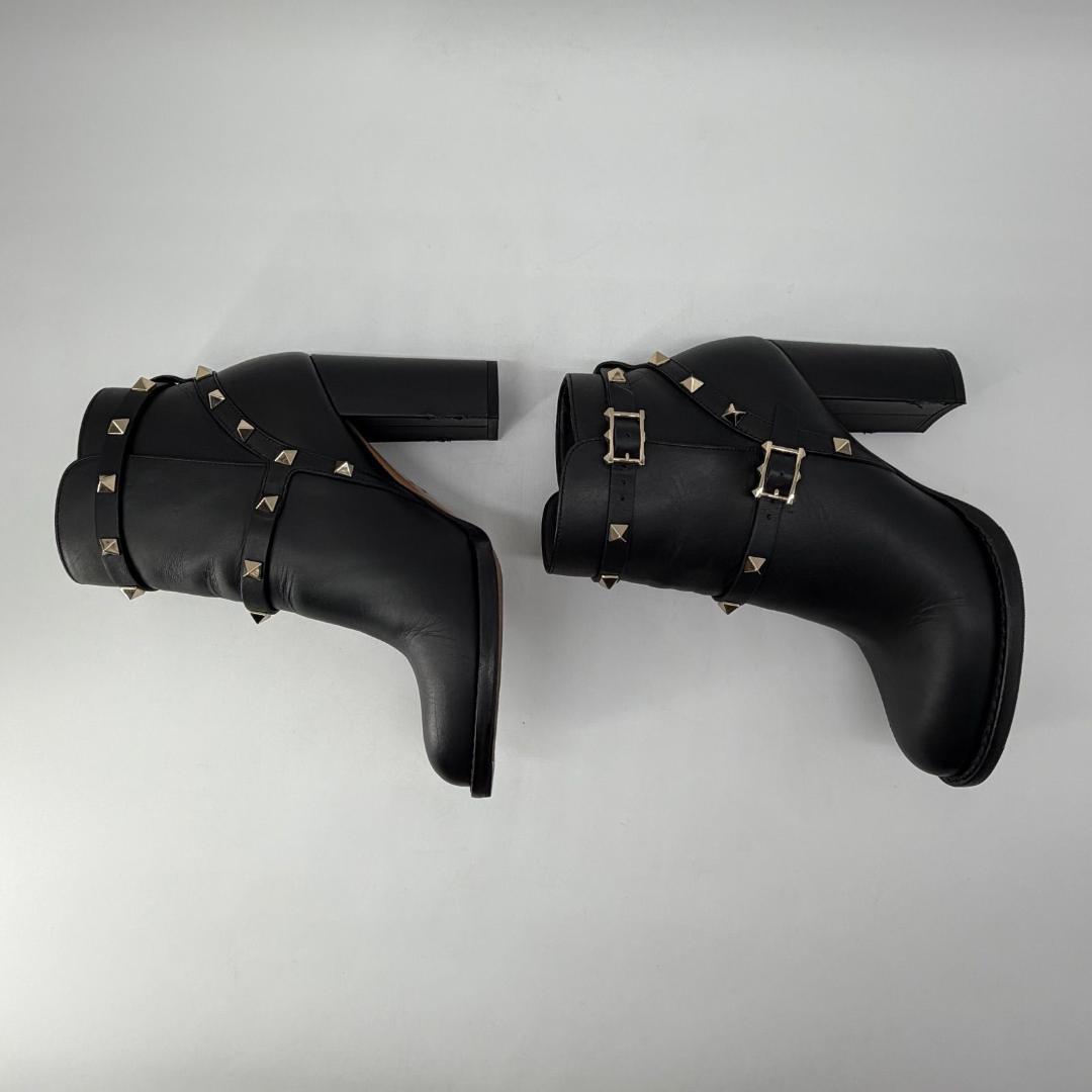 18514✨VALENTINO スタッズ付き ベルト ショートブーツ ブラック