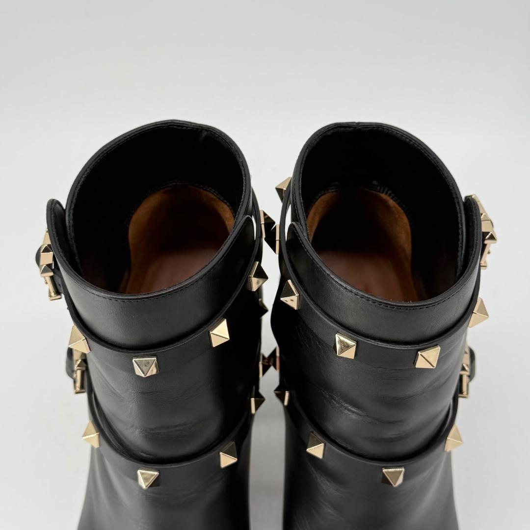 18514✨VALENTINO スタッズ付き ベルト ショートブーツ ブラック