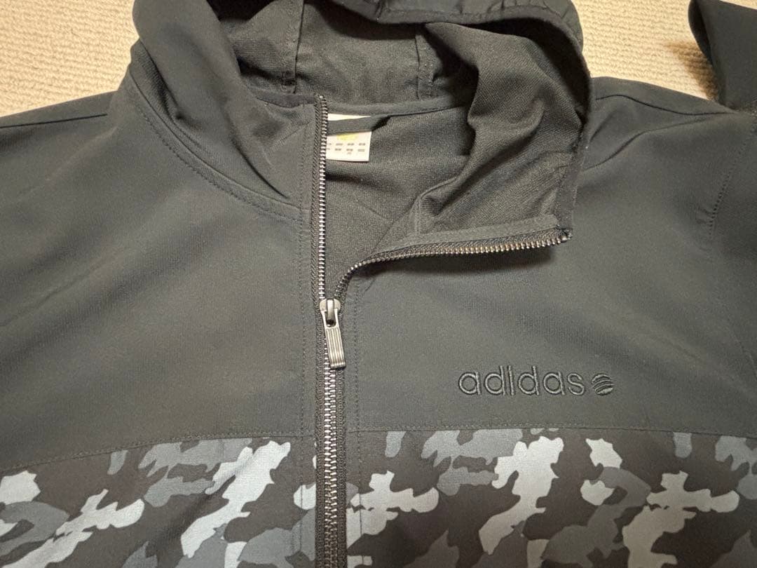 今時期！お値下げ。美品adidas NEOメンズ　セットアップ　パンツ2枚付