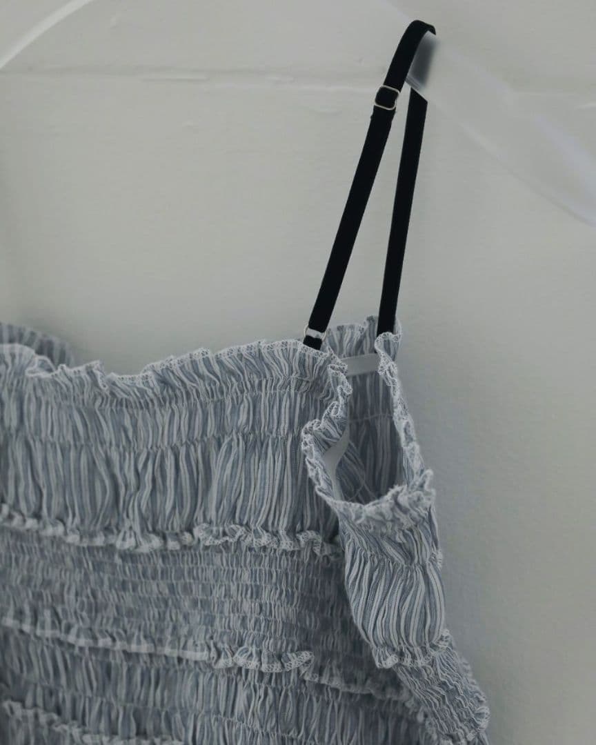 アンヌークVelourstrap Frill Camisole