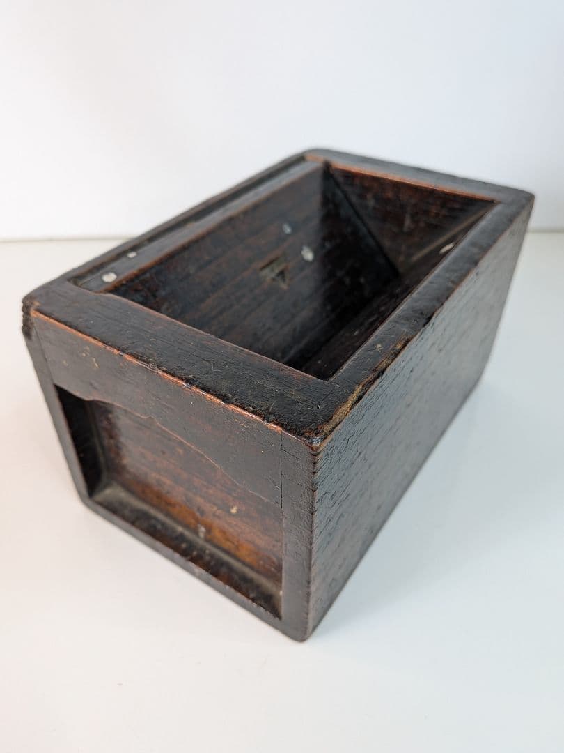 もも 古道具／御神籤／賽銭箱／縁起物／明治時代物／開運招福／木製