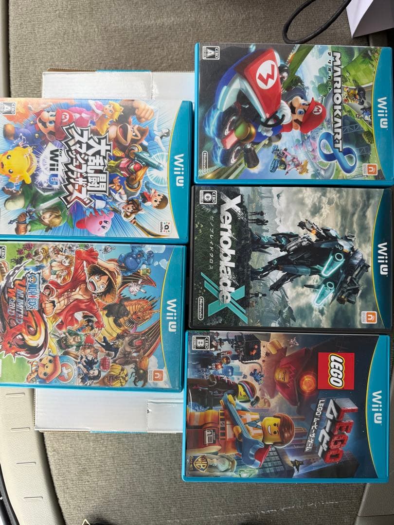 Nintendo Wii U ベーシックセット+リモコン&ヌンチャクセット