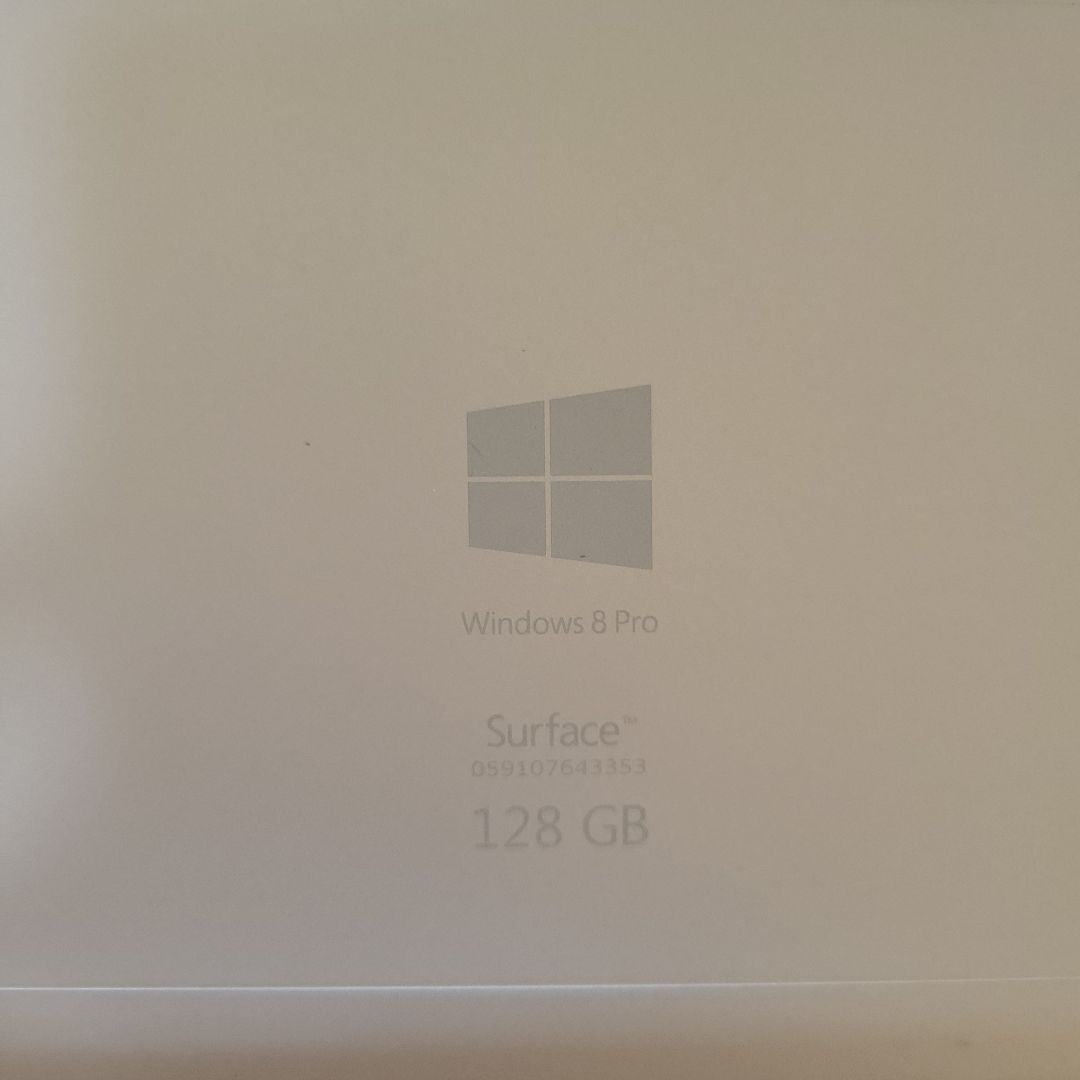 Surface Pro 初代 [128GB メモリ4GB] 初期化済みwim10