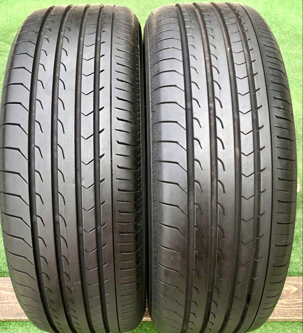 215/60 R16 YOKOHAMA BluEarth RV03ラジアルタイヤ