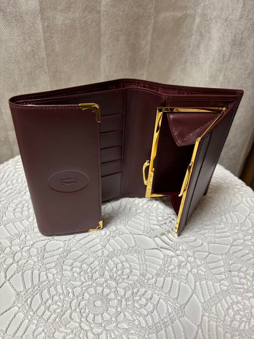 カルチィエ・三つ折り財布