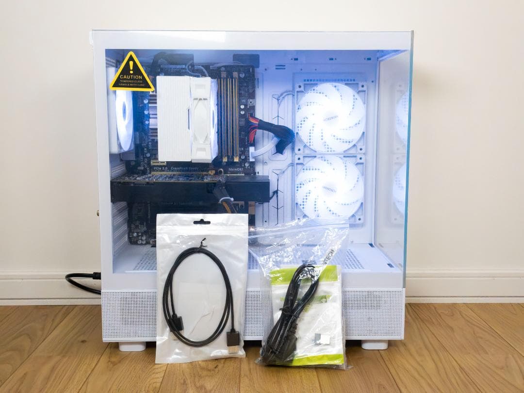 白ゲーミングPC GTX1060 / i7-4770 / SSD 480GB