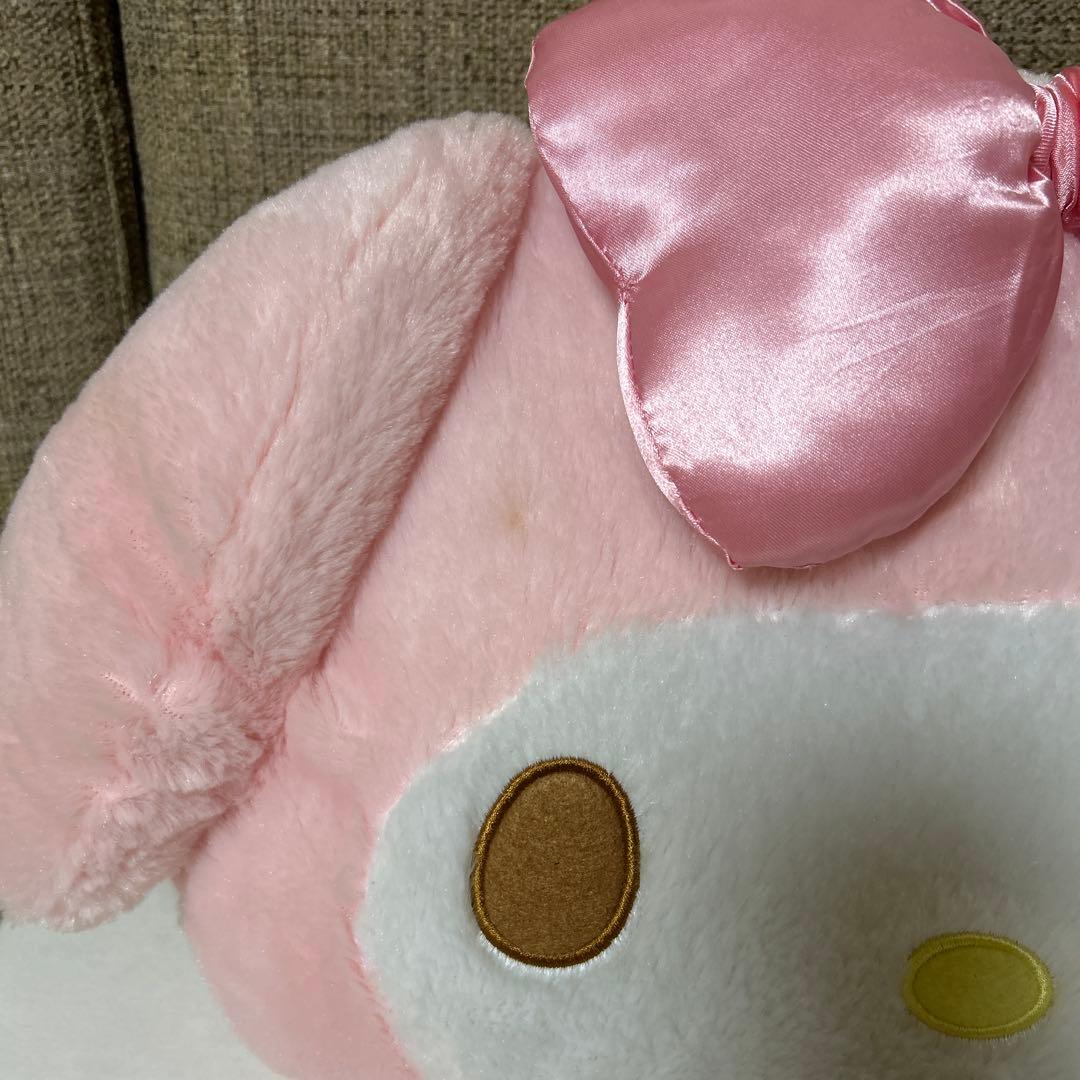 激レア！　マイメロディ　ふわふわクッションテーブル