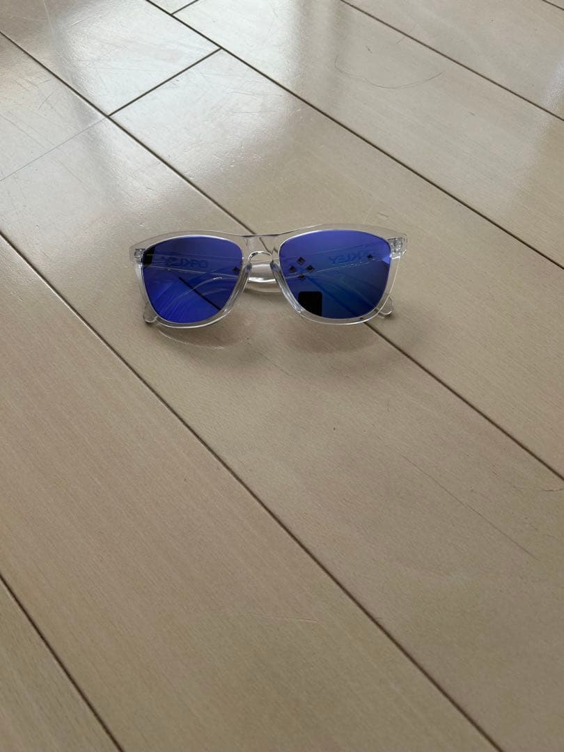 OAKLEY▼オークリー▼パープルレンズ＆クリアフレーム▼サングラス▼中古品