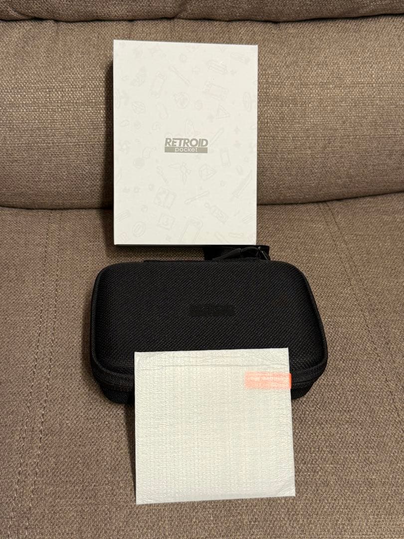 Retroid Pocket Classic PKM Yellow カラー