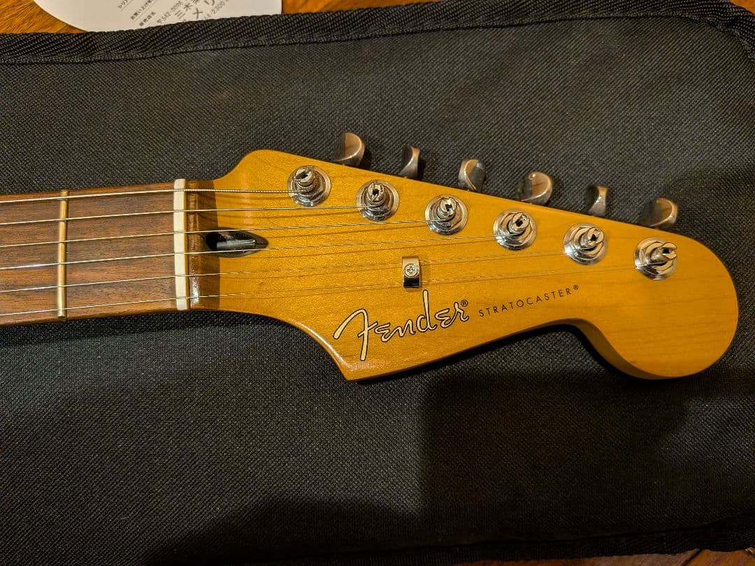 ギター Fender 70th Anniversary Stratocaster