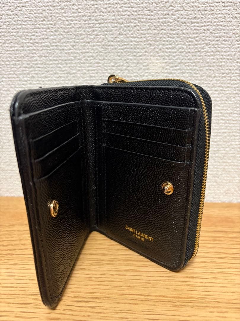 サンローラン　二つ折り財布
