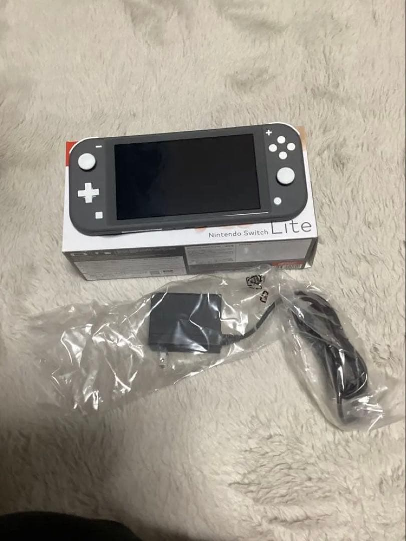 Nintendo Switch Lite グレー スイッチ ライト　未使用に近い