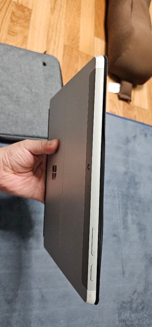 Microsoft Surface Go2 / 10.5インチ タブレットPC