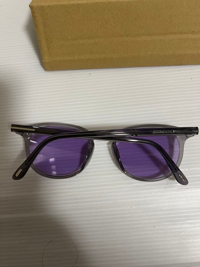 美品　使用少ない　TOMFORD トムフォード TF5795K-B