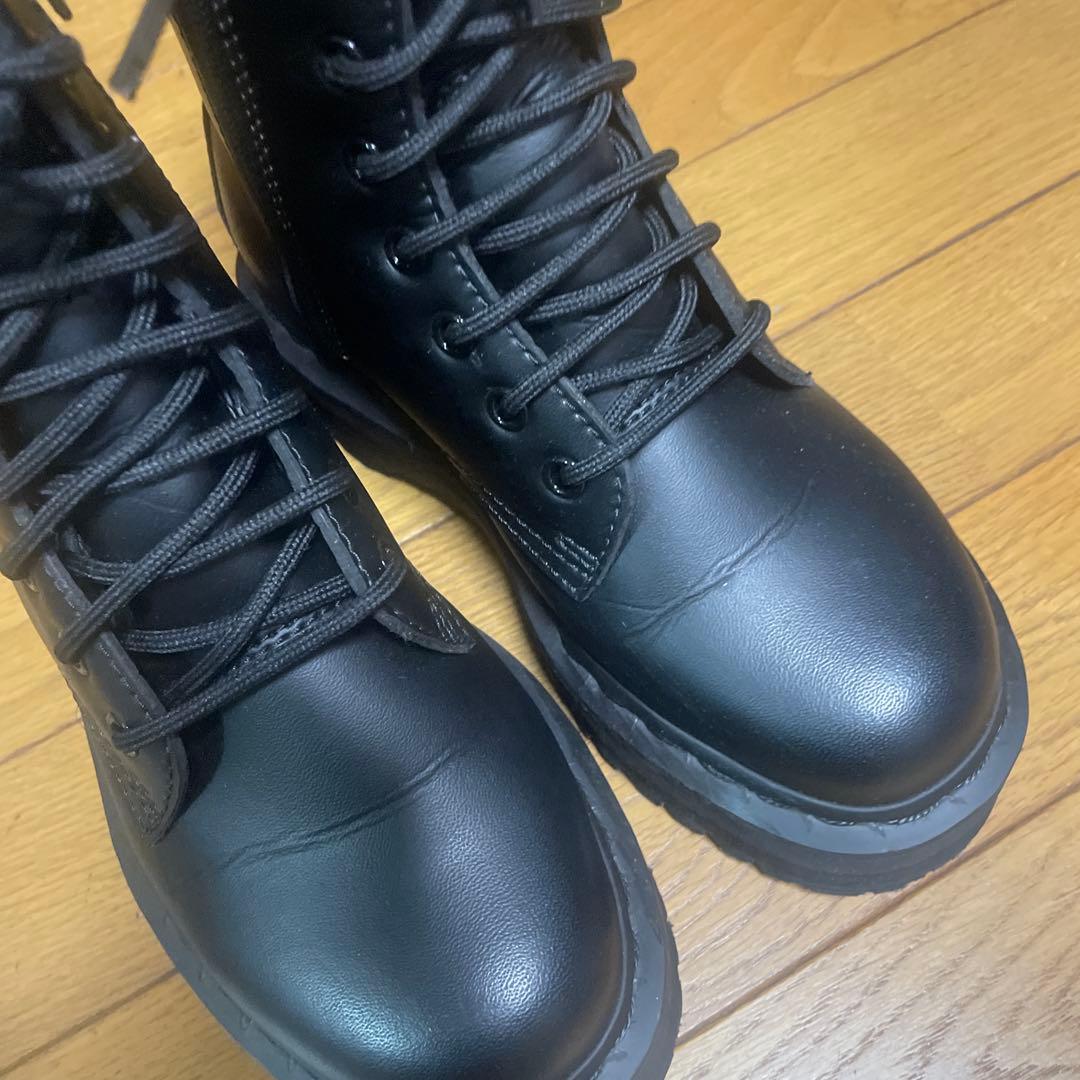 タ*3様 Dr.Martensブラック ヴィーガン Jadon II Mono