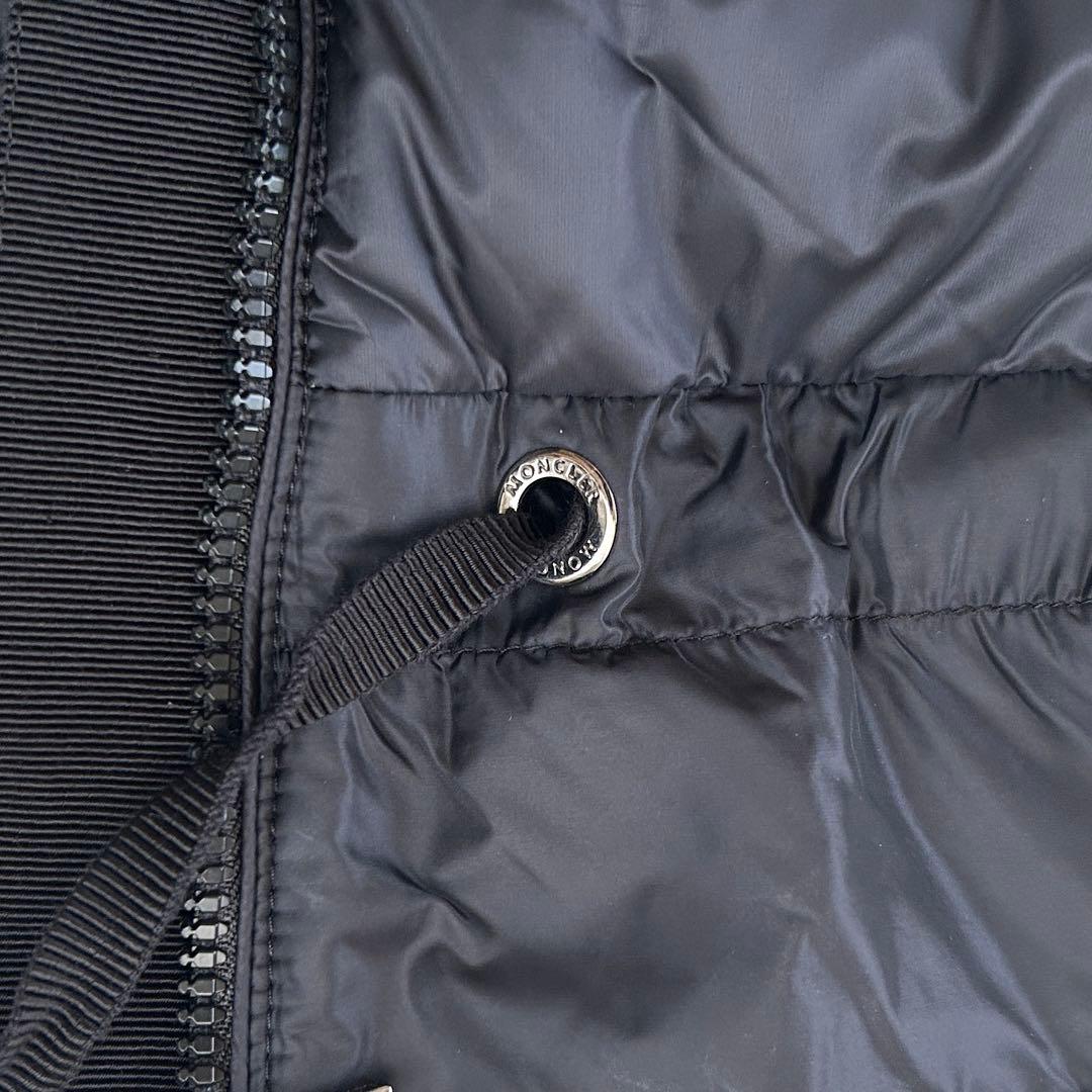 Moncler モンクレール ダウンとスウェットのハイブリッドカーディガン