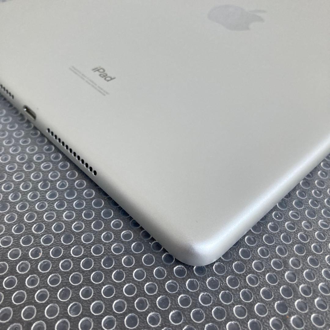 1054【早い者勝ち】電池最良好☆iPad7 第7世代 32GB WIFIモデル