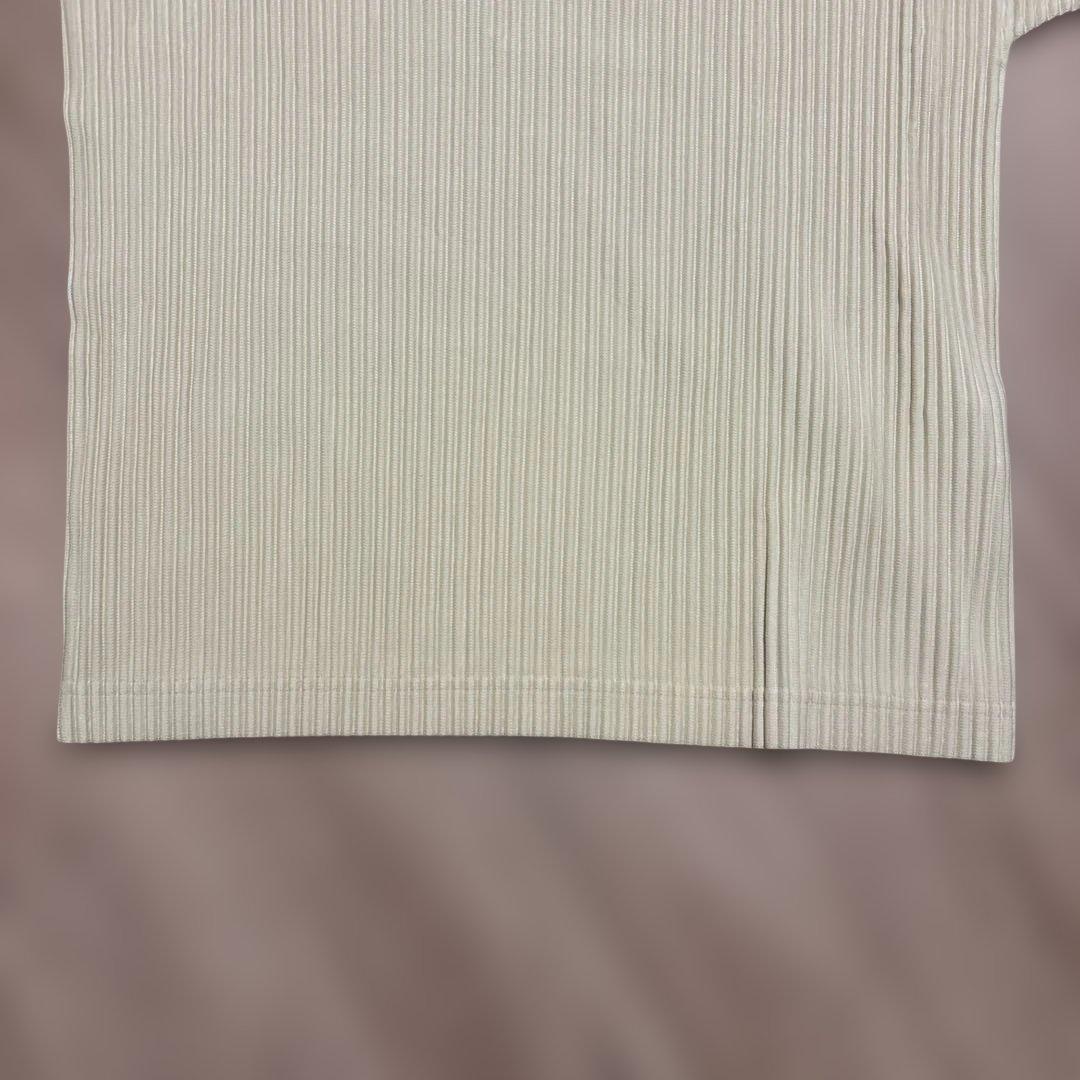 HOMME PLISSE ISSEY MIYAKEクリーム色半袖Tシャツ