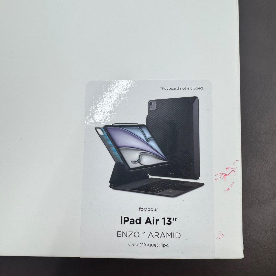 ★未使用★Spigen iPad Air 13インチ ケース M4/M3/M2