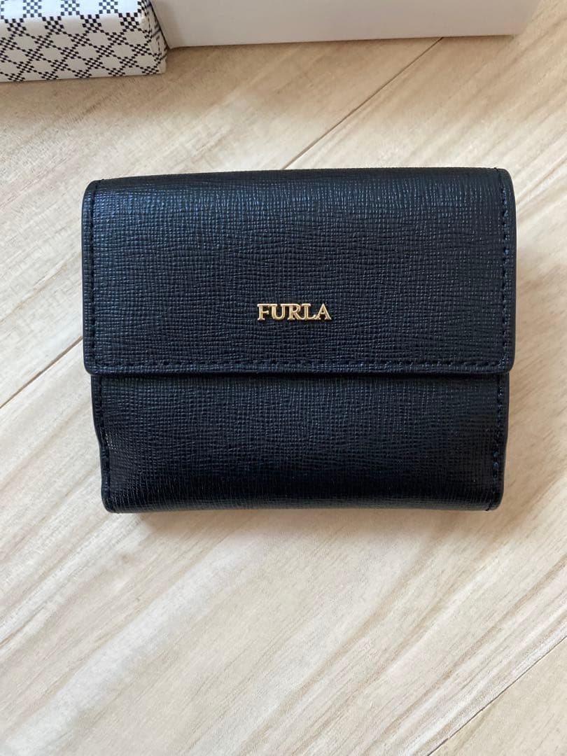FURLA 折り財布　バビロン　新品同様品